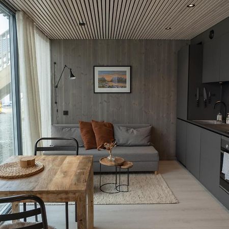 Modern Apartment In Henningsvær Exterior photo