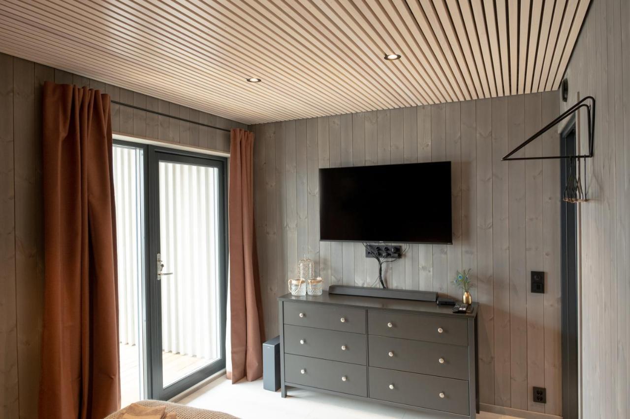 Modern Apartment In Henningsvær Exterior photo